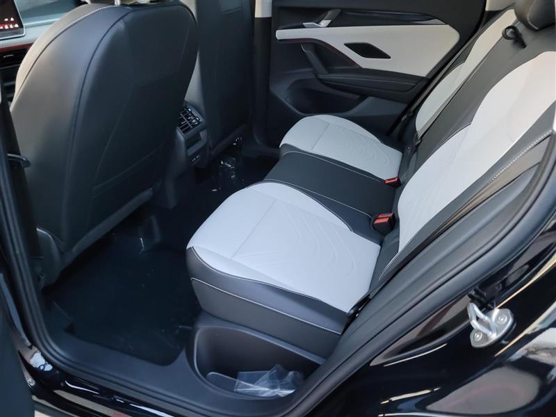 Volkswagen Tiguan SE 2026