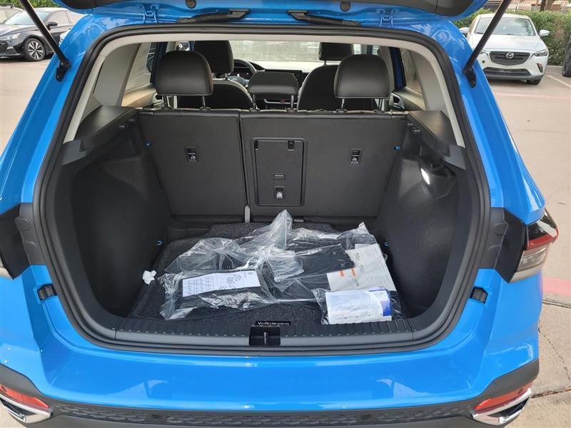 Volkswagen Taos SE 2025