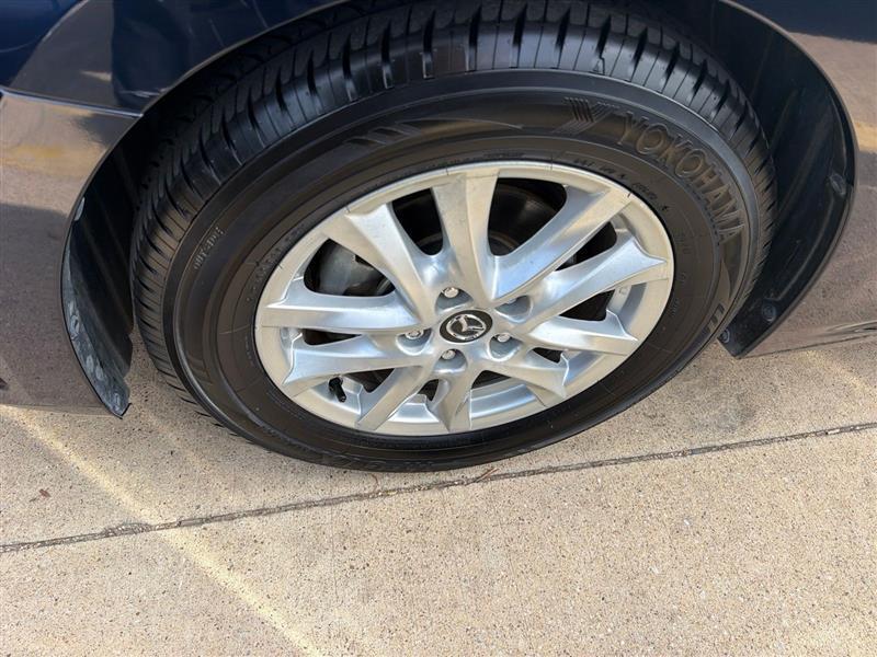 Mazda MAZDA3 i Touring AT 5-Door 2015