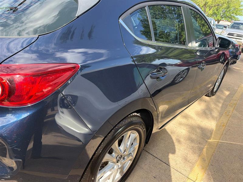 Mazda MAZDA3 i Touring AT 5-Door 2015
