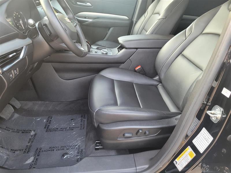 Cadillac XT4 Premium Luxury AWD 2023