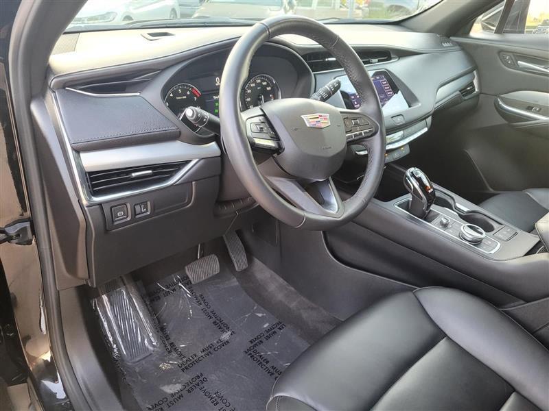 Cadillac XT4 Premium Luxury AWD 2023