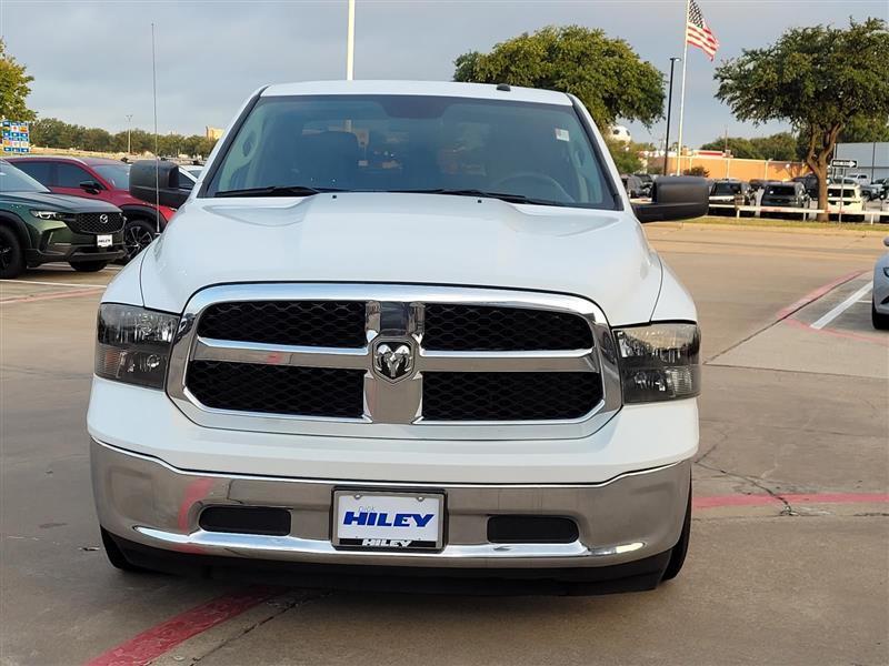 RAM 1500 Classic Tradesman Crew Cab SWB 2WD 2022