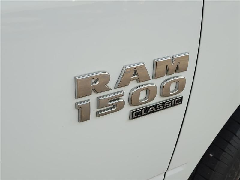 RAM 1500 Classic Tradesman Crew Cab SWB 2WD 2022
