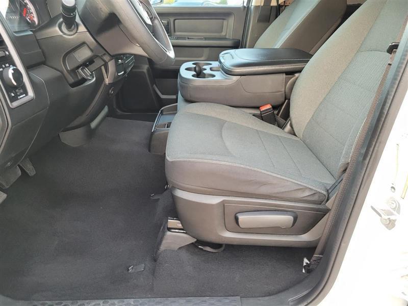 RAM 1500 Classic Tradesman Crew Cab SWB 2WD 2022