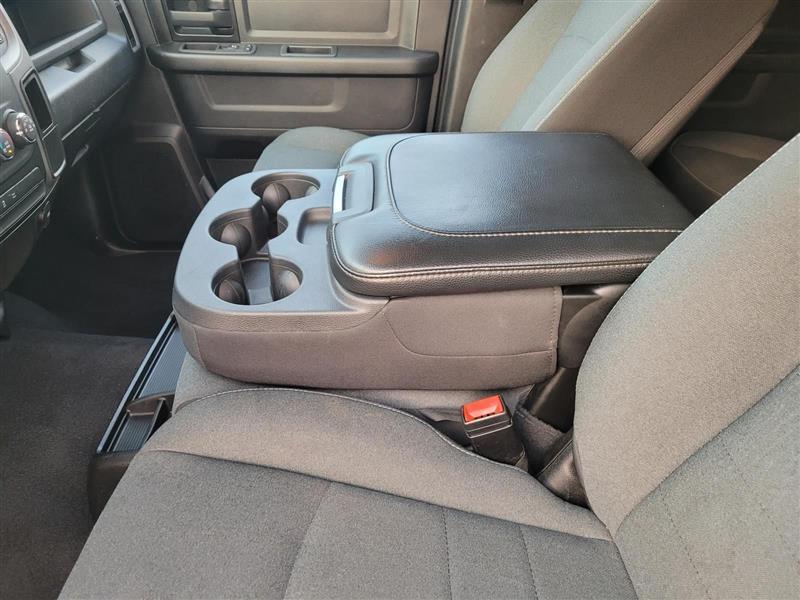 RAM 1500 Classic Tradesman Crew Cab SWB 2WD 2022