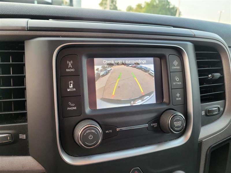 RAM 1500 Classic Tradesman Crew Cab SWB 2WD 2022