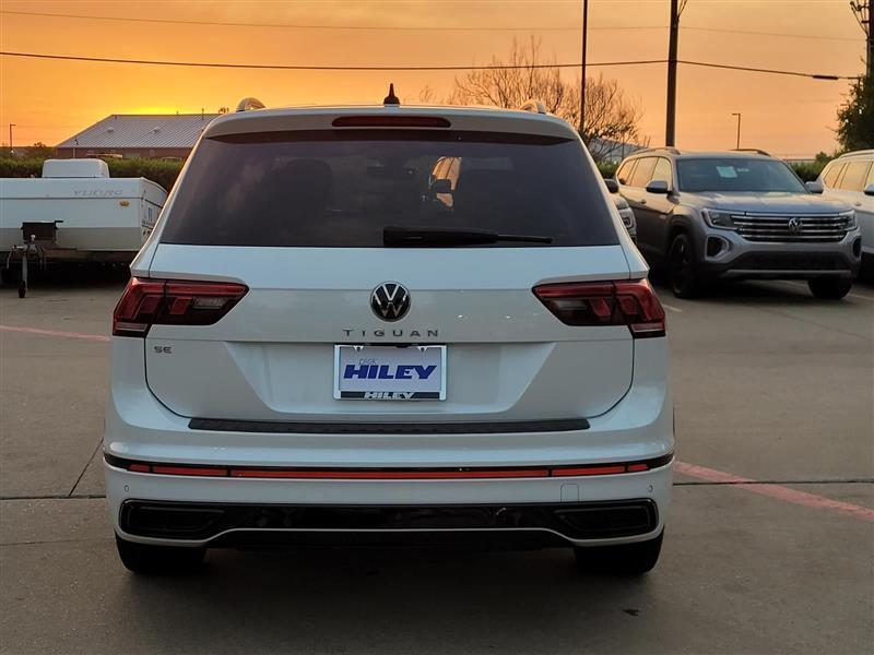Volkswagen Tiguan SE R-Line Black 2024