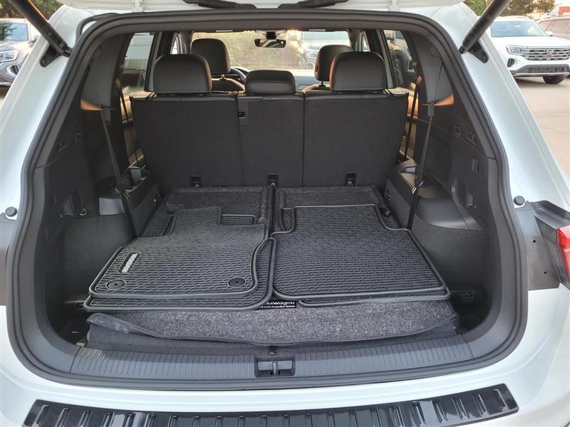 Volkswagen Tiguan SE R-Line Black 2024