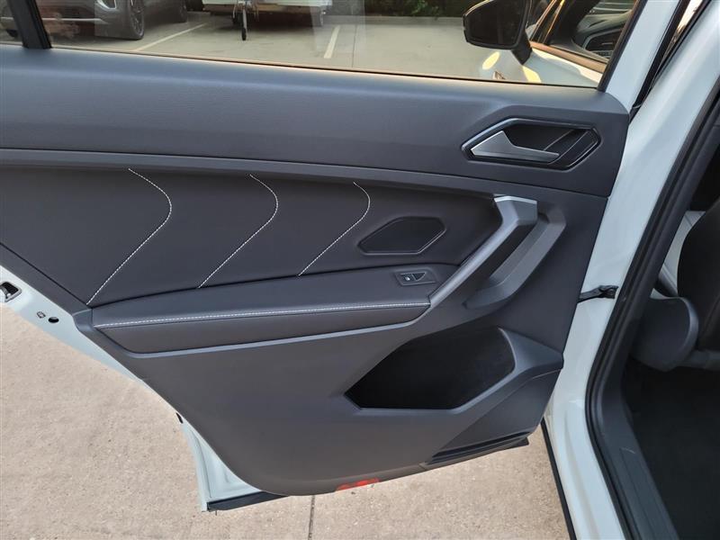 Volkswagen Tiguan SE R-Line Black 2024