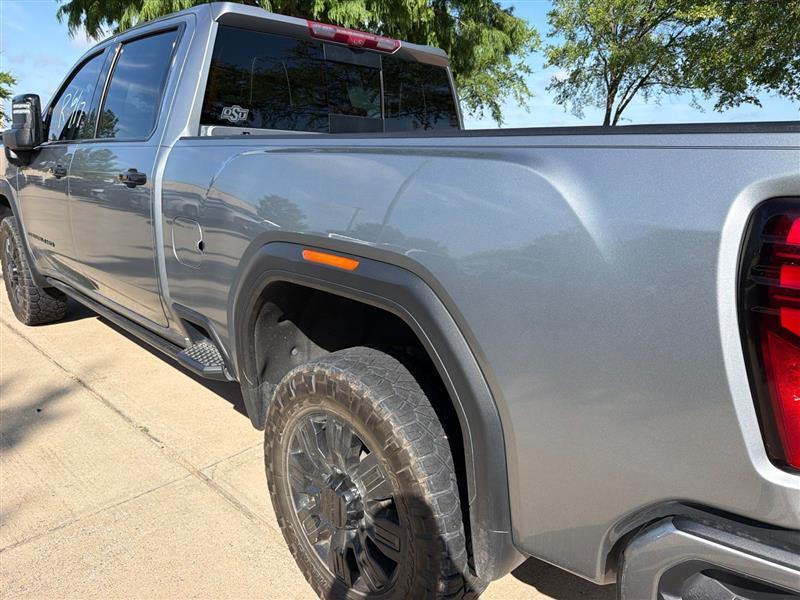 GMC Sierra 2500HD Denali Ultimate Crew Cab 4WD 2024