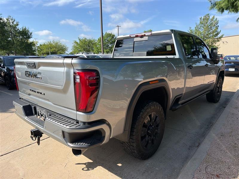 GMC Sierra 2500HD Denali Ultimate Crew Cab 4WD 2024