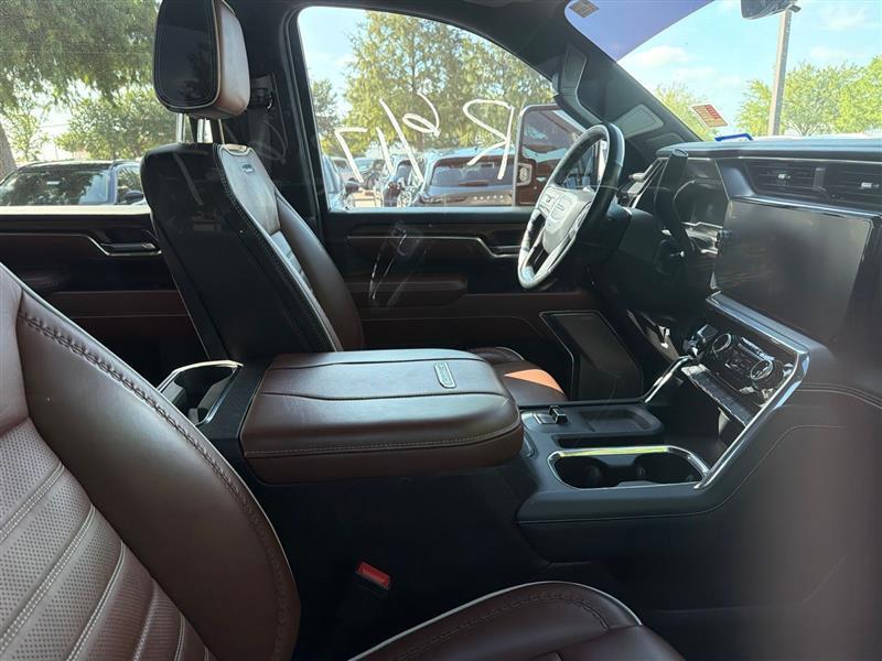 GMC Sierra 2500HD Denali Ultimate Crew Cab 4WD 2024