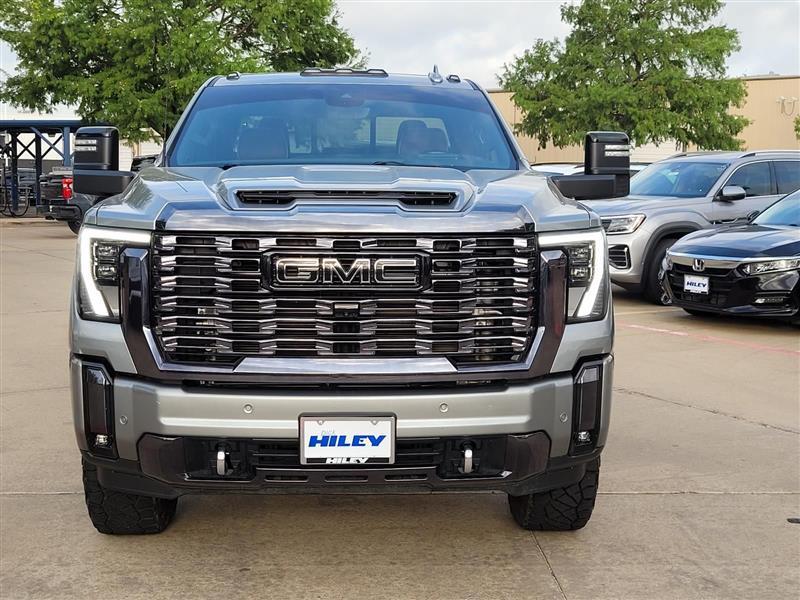 GMC Sierra 2500HD Denali Ultimate Crew Cab 4WD 2024