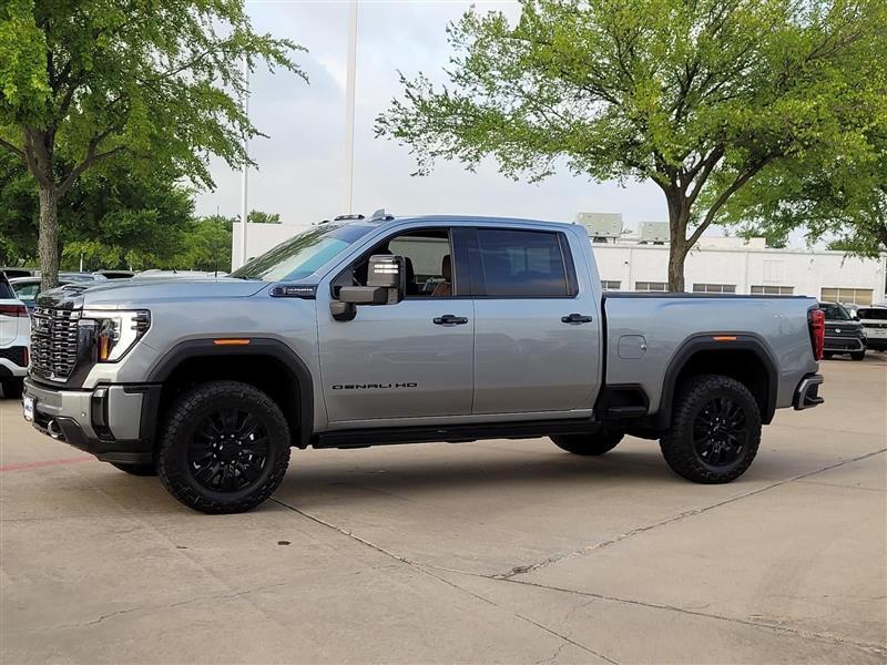 GMC Sierra 2500HD Denali Ultimate Crew Cab 4WD 2024