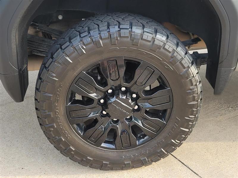 GMC Sierra 2500HD Denali Ultimate Crew Cab 4WD 2024