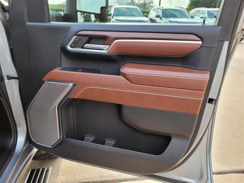 GMC Sierra 2500HD Denali Ultimate Crew Cab 4WD 2024