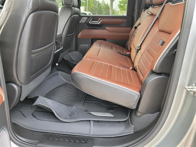 GMC Sierra 2500HD Denali Ultimate Crew Cab 4WD 2024