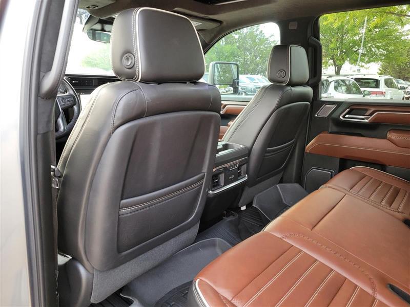 GMC Sierra 2500HD Denali Ultimate Crew Cab 4WD 2024