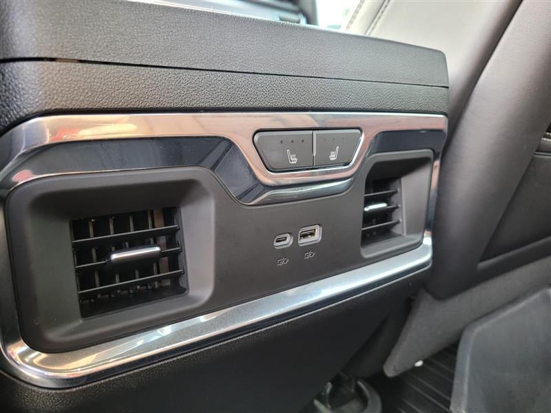 GMC Sierra 2500HD Denali Ultimate Crew Cab 4WD 2024