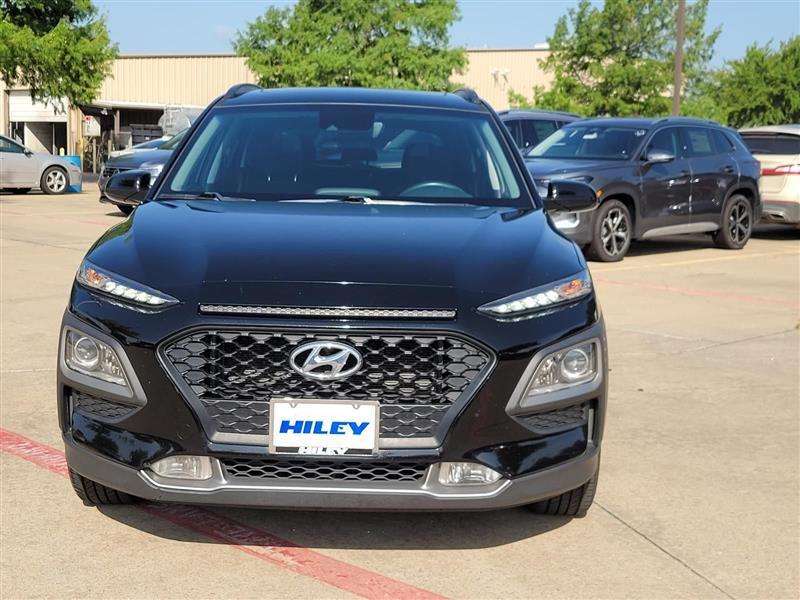 Hyundai Kona SEL w/Contrast Roof 2021