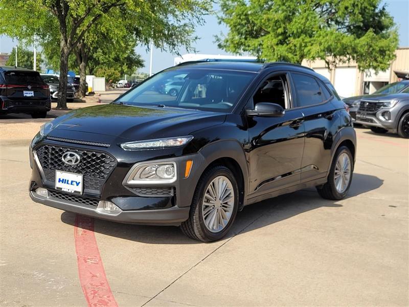 Hyundai Kona SEL w/Contrast Roof 2021