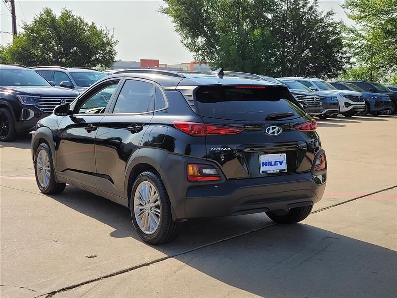 Hyundai Kona SEL w/Contrast Roof 2021