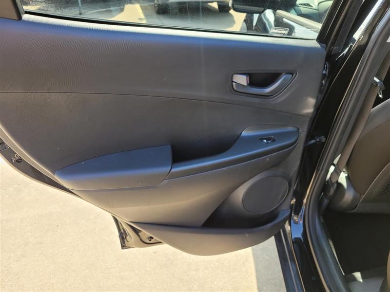 Hyundai Kona SEL w/Contrast Roof 2021