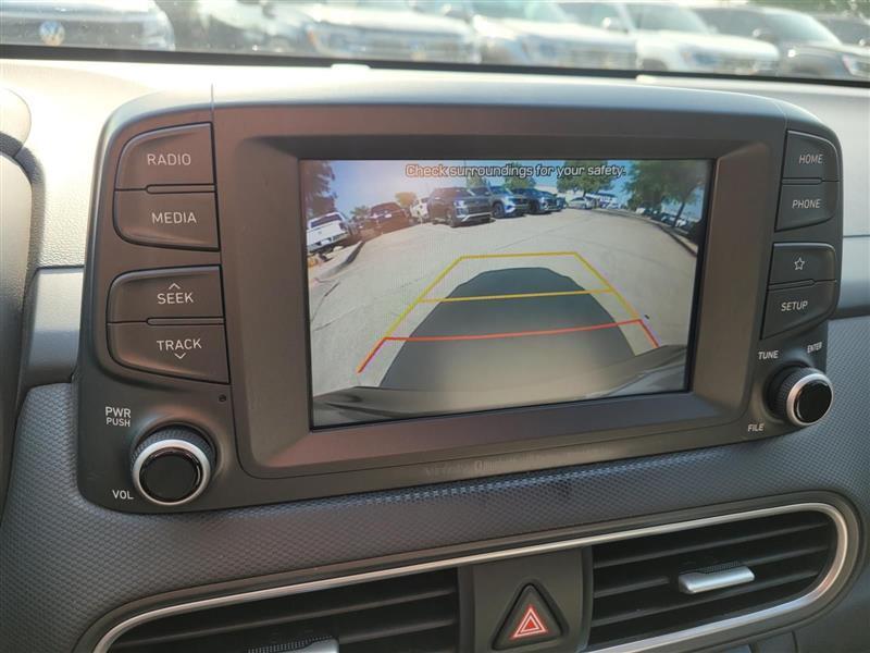 Hyundai Kona SEL w/Contrast Roof 2021