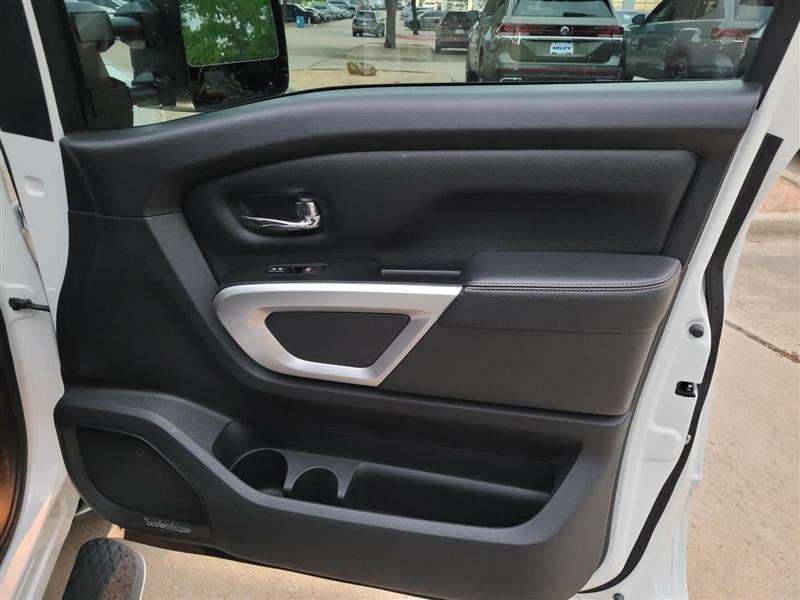Nissan Titan SL Crew Cab 2WD 2018