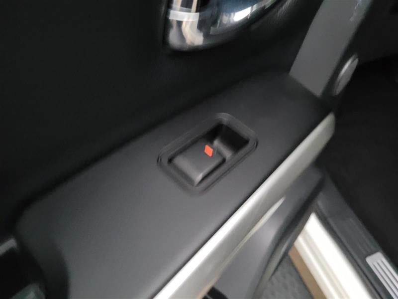 Nissan Titan SL Crew Cab 2WD 2018