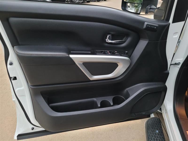 Nissan Titan SL Crew Cab 2WD 2018