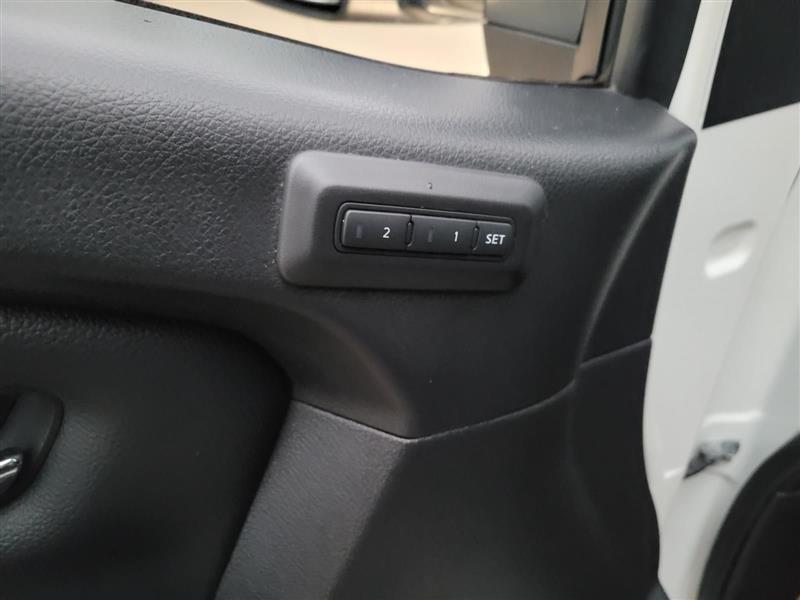 Nissan Titan SL Crew Cab 2WD 2018