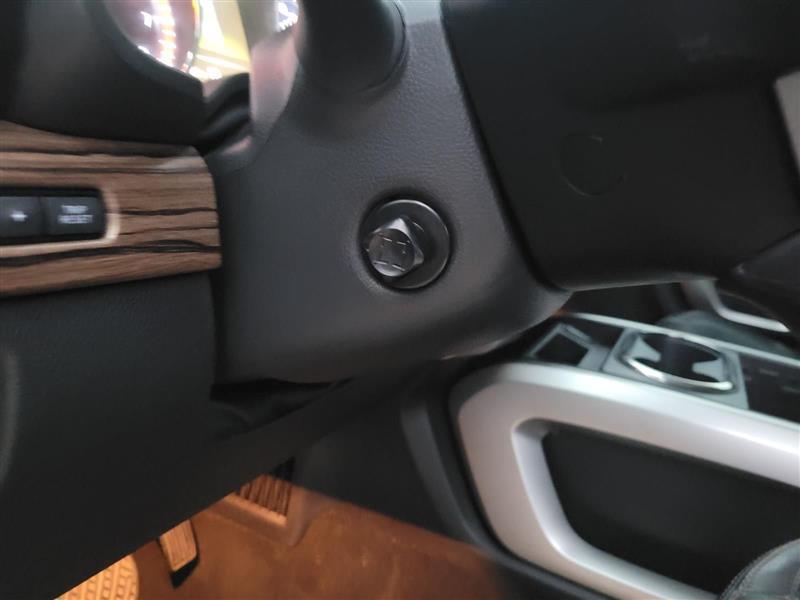 Nissan Titan SL Crew Cab 2WD 2018