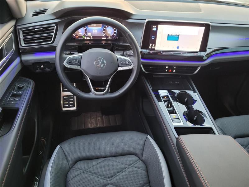 Volkswagen Atlas Peak Edition SEL 4MOTION 2025