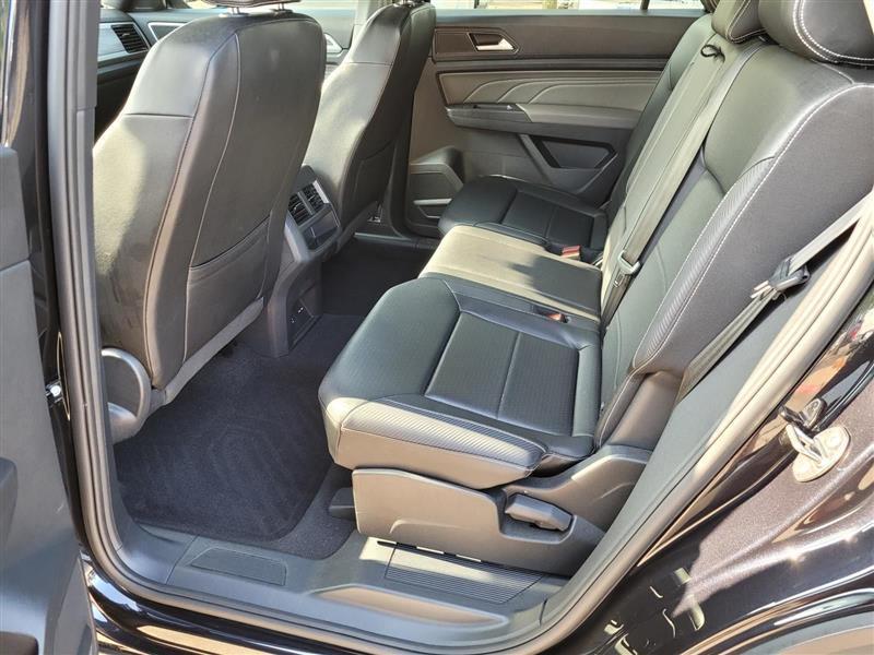 Volkswagen Atlas Cross Sport V6 SE w/Technology 2023