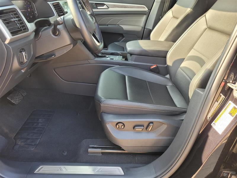 Volkswagen Atlas Cross Sport V6 SE w/Technology 2023