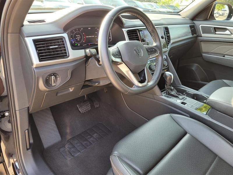 Volkswagen Atlas Cross Sport V6 SE w/Technology 2023