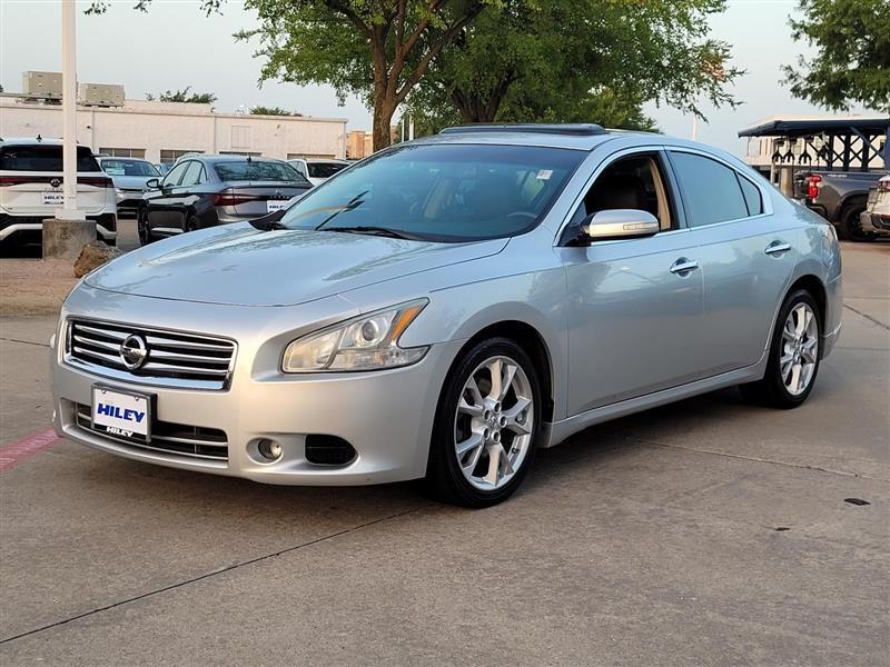 Nissan Maxima SV 2014