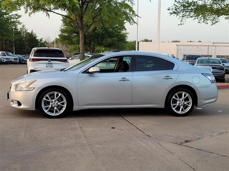 Nissan Maxima SV 2014