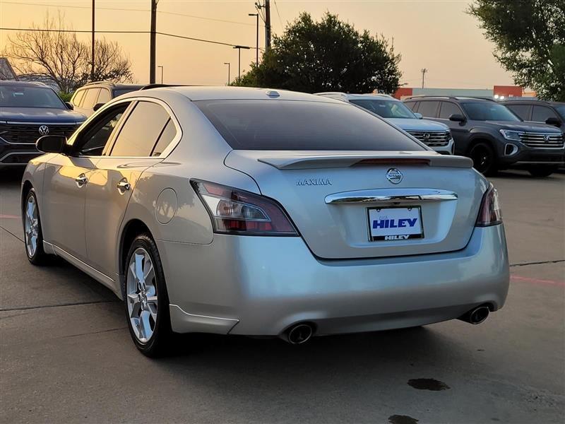 Nissan Maxima SV 2014