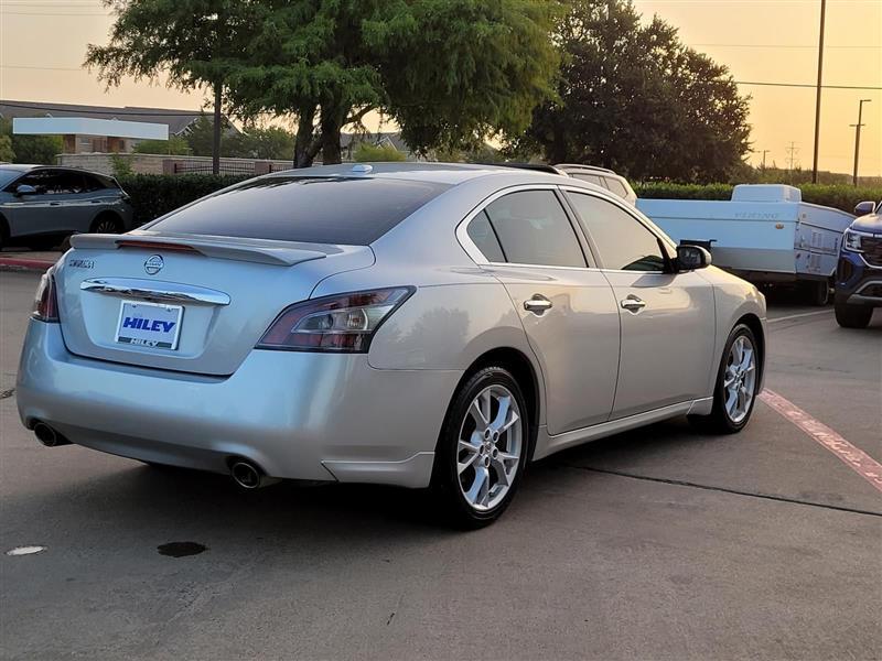Nissan Maxima SV 2014