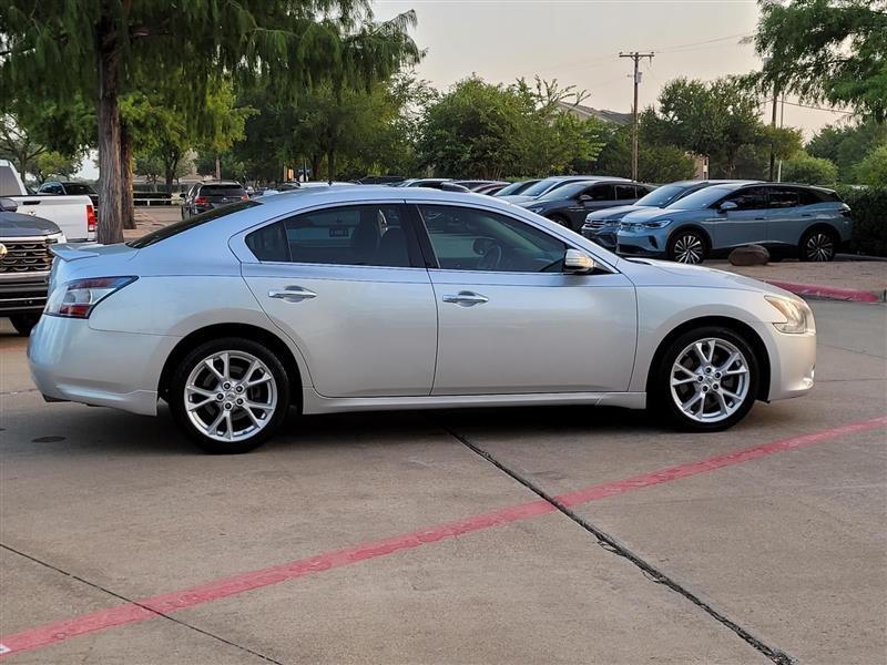 Nissan Maxima SV 2014