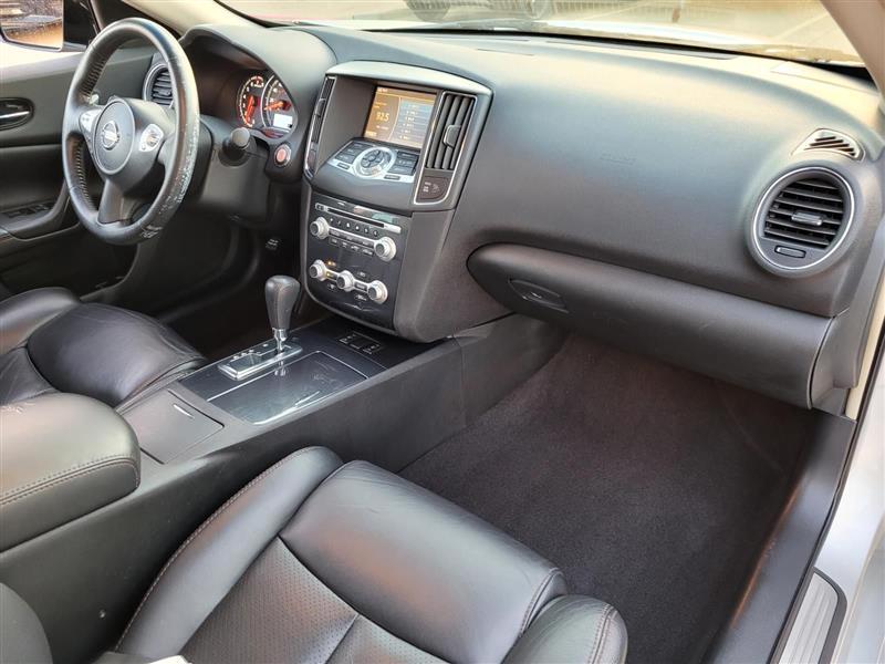 Nissan Maxima SV 2014