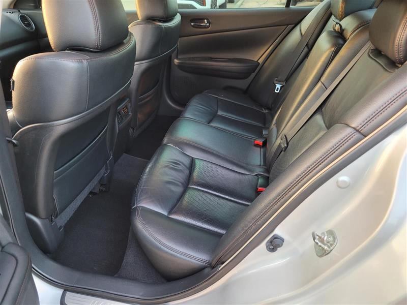 Nissan Maxima SV 2014