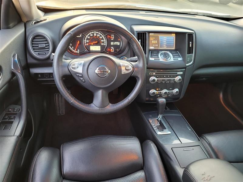 Nissan Maxima SV 2014