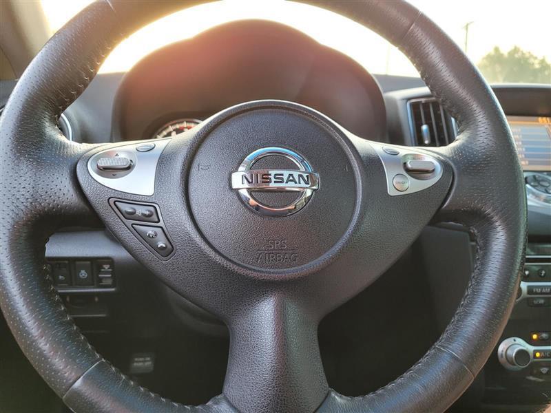 Nissan Maxima SV 2014