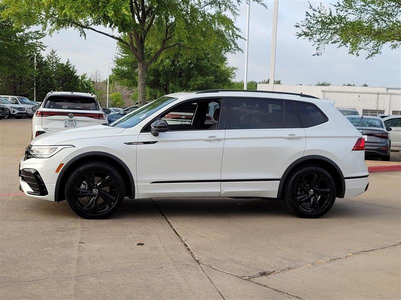 Volkswagen Tiguan SE R-Line Black 2024