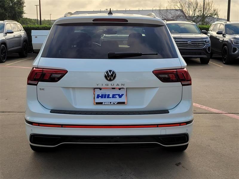 Volkswagen Tiguan SE R-Line Black 2024