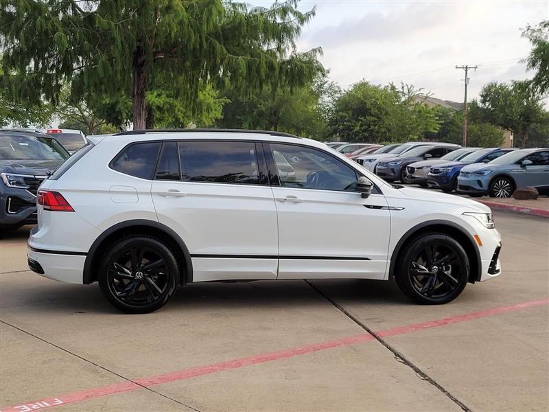 Volkswagen Tiguan SE R-Line Black 2024